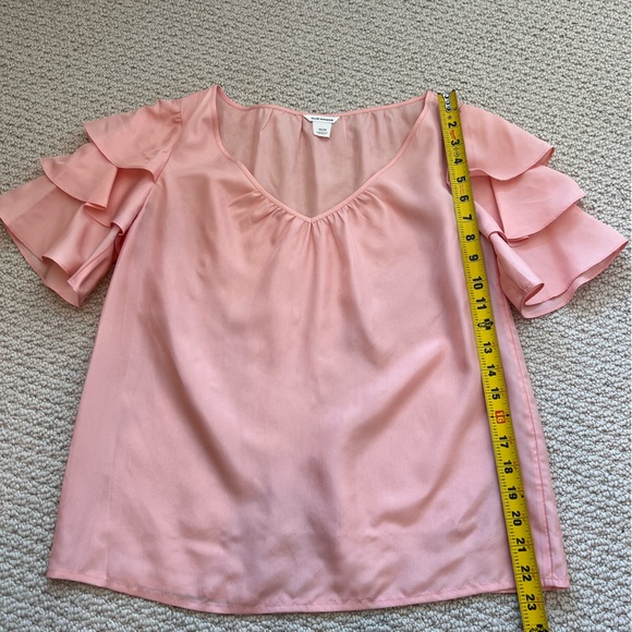 Club Monaco Flutter Sleeve Silk Blouse size XS - Picture 2 of 5